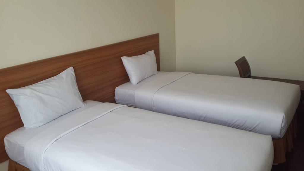 Hotel Amalio Hotel 2*
