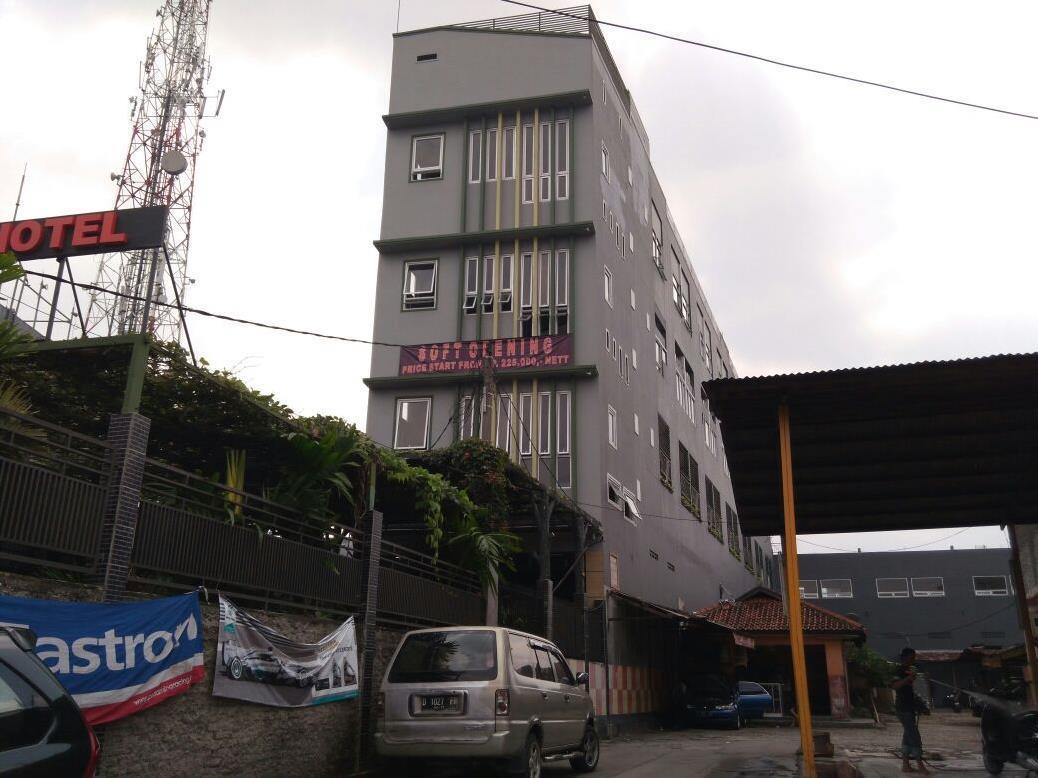 Hotel Amalio Hotel